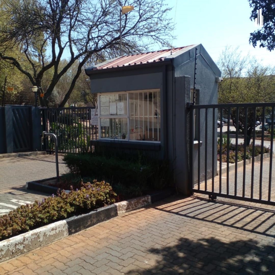 To Let 2 Bedroom Property for Rent in Westdene Gauteng