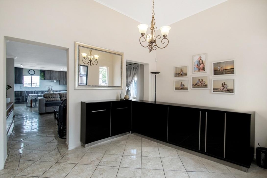 3 Bedroom Property for Sale in Constantia Kloof Gauteng