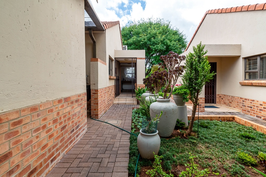 2 Bedroom Property for Sale in Hazeldean Gauteng