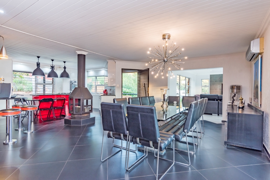 5 Bedroom Property for Sale in Helderkruin Gauteng