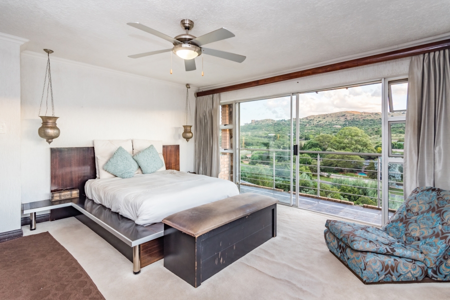5 Bedroom Property for Sale in Helderkruin Gauteng