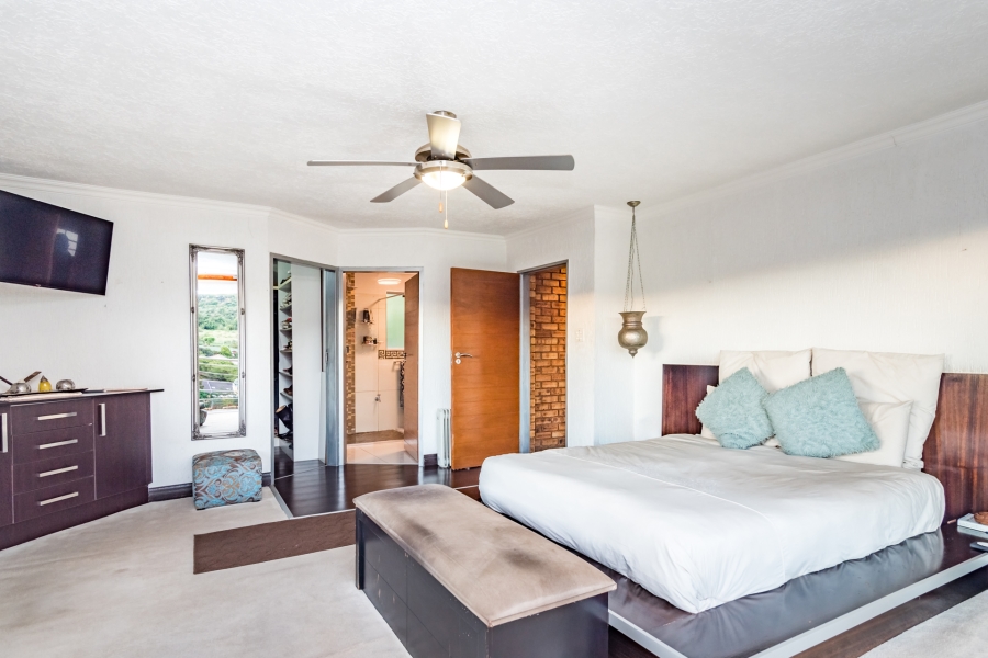 5 Bedroom Property for Sale in Helderkruin Gauteng