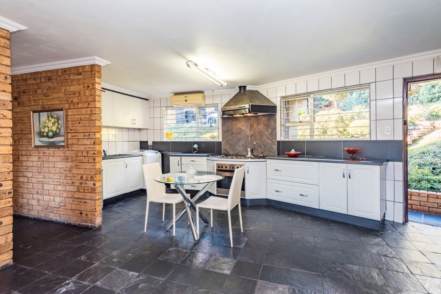 5 Bedroom Property for Sale in Helderkruin Gauteng