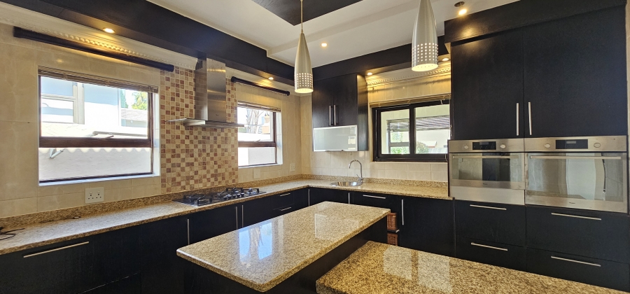 5 Bedroom Property for Sale in Willow Acres Ext 10 Gauteng