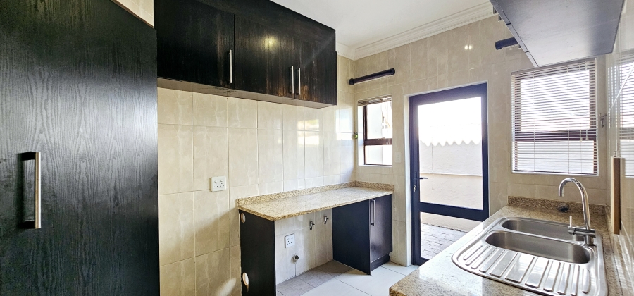 5 Bedroom Property for Sale in Willow Acres Ext 10 Gauteng