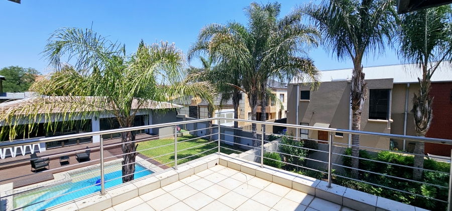 5 Bedroom Property for Sale in Willow Acres Ext 10 Gauteng