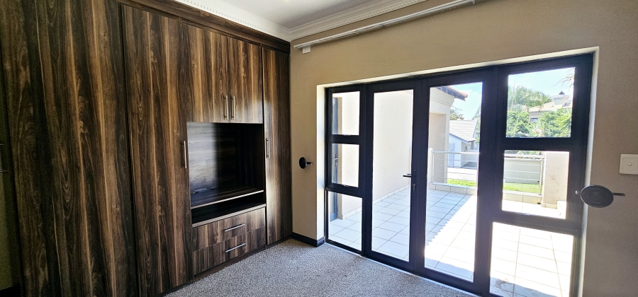 5 Bedroom Property for Sale in Willow Acres Ext 10 Gauteng