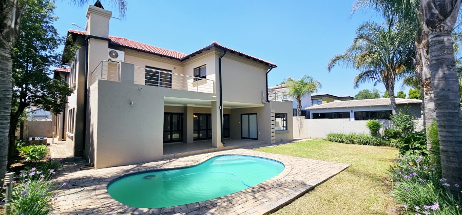 5 Bedroom Property for Sale in Willow Acres Ext 10 Gauteng