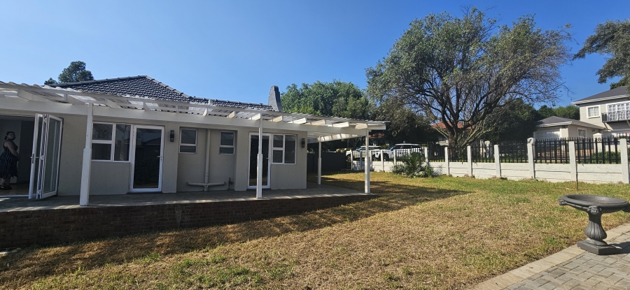 To Let 3 Bedroom Property for Rent in Modderfontein Gauteng