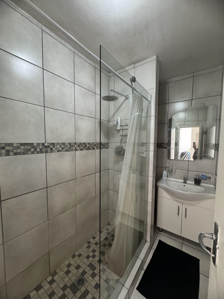 2 Bedroom Property for Sale in Denlee Gauteng