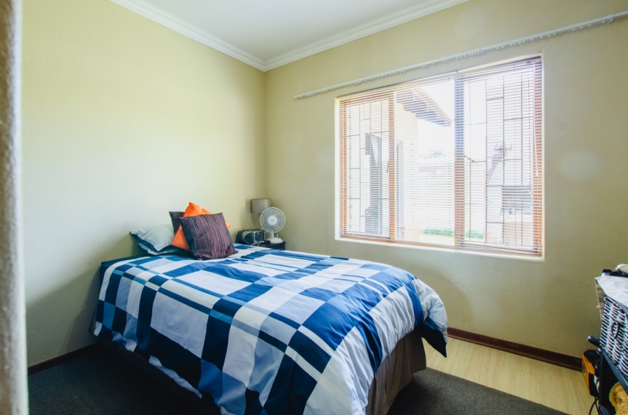 2 Bedroom Property for Sale in Queenswood Gauteng