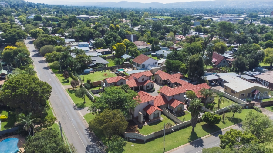 2 Bedroom Property for Sale in Queenswood Gauteng