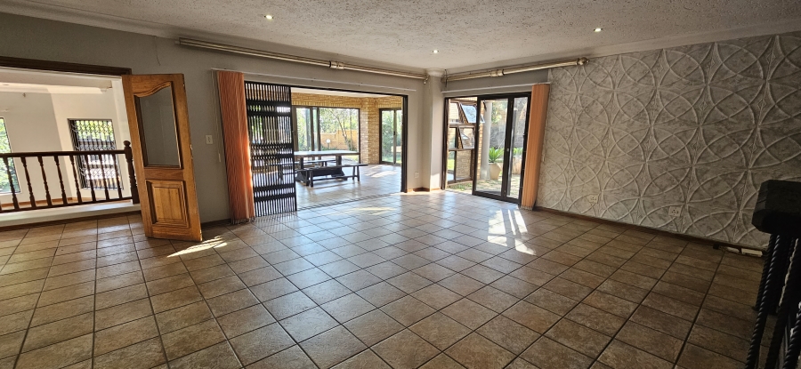 5 Bedroom Property for Sale in Meyersdal Gauteng