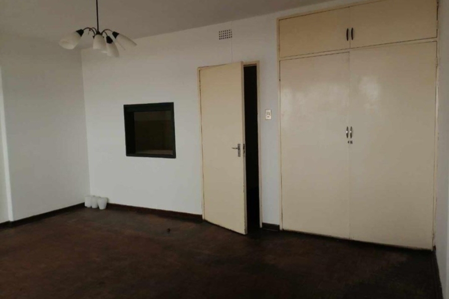 1 Bedroom Property for Sale in Berea Gauteng