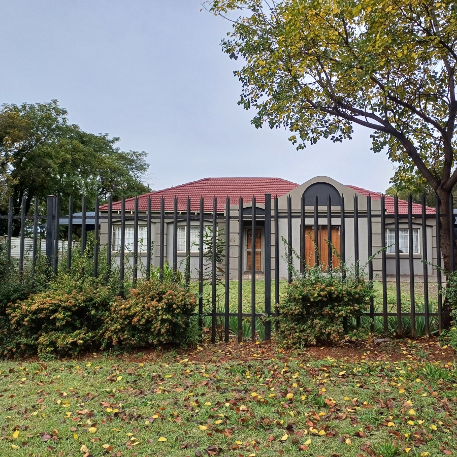 3 Bedroom Property for Sale in Meyerton Central Gauteng