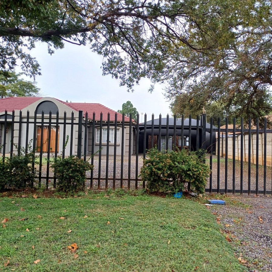 3 Bedroom Property for Sale in Meyerton Central Gauteng