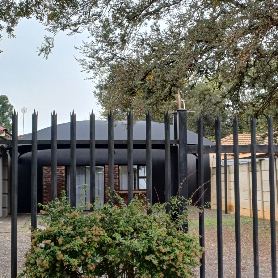 3 Bedroom Property for Sale in Meyerton Central Gauteng