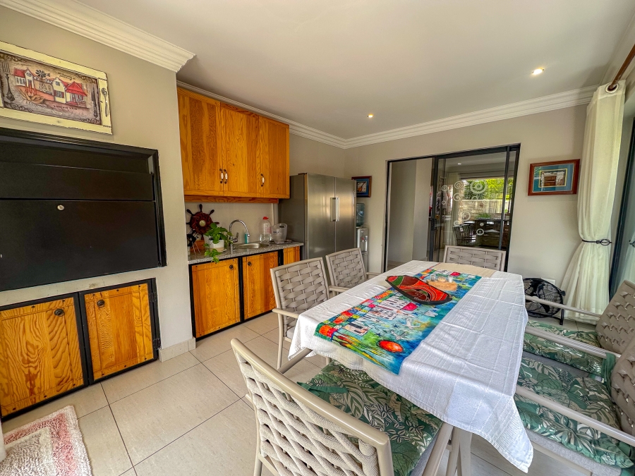 To Let 3 Bedroom Property for Rent in Midstream Hill Gauteng