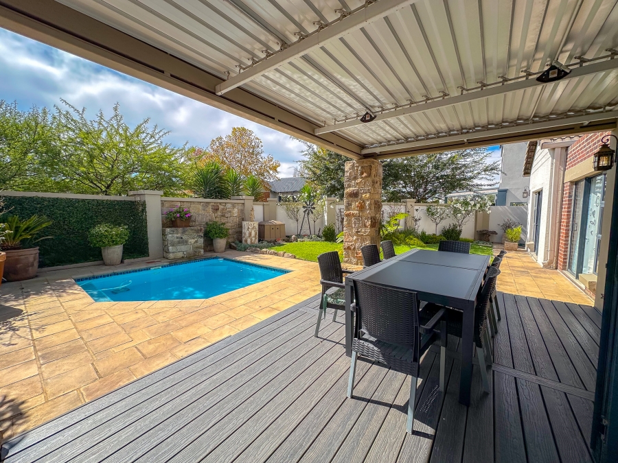 To Let 3 Bedroom Property for Rent in Midstream Hill Gauteng