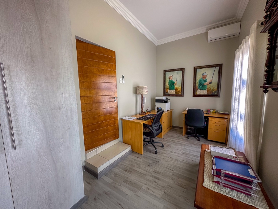 To Let 3 Bedroom Property for Rent in Midstream Hill Gauteng