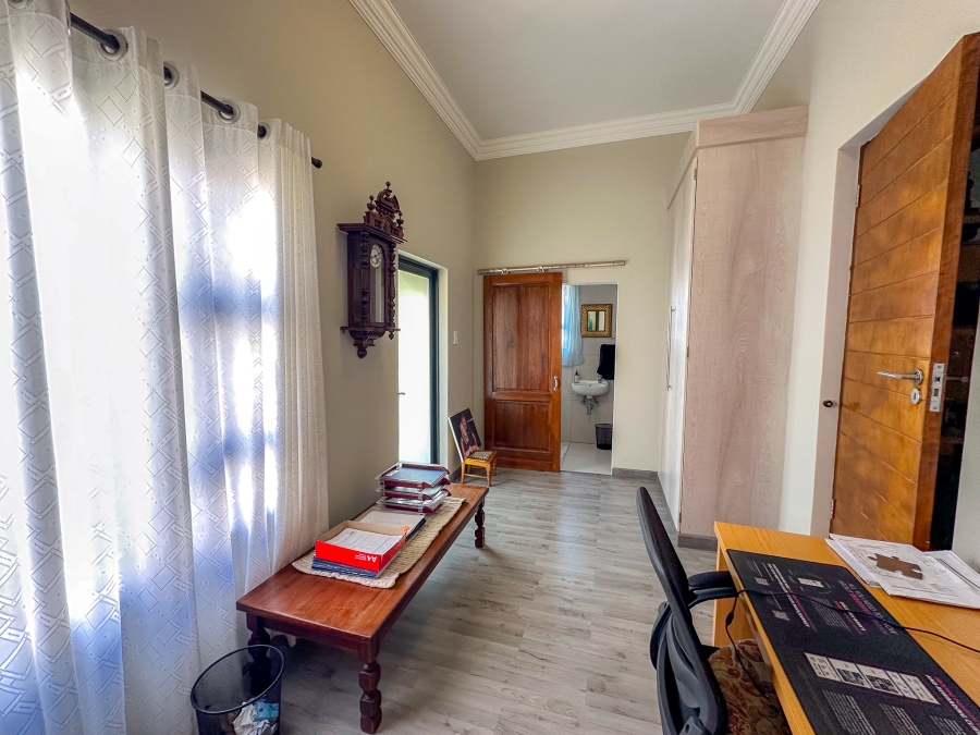 To Let 3 Bedroom Property for Rent in Midstream Hill Gauteng