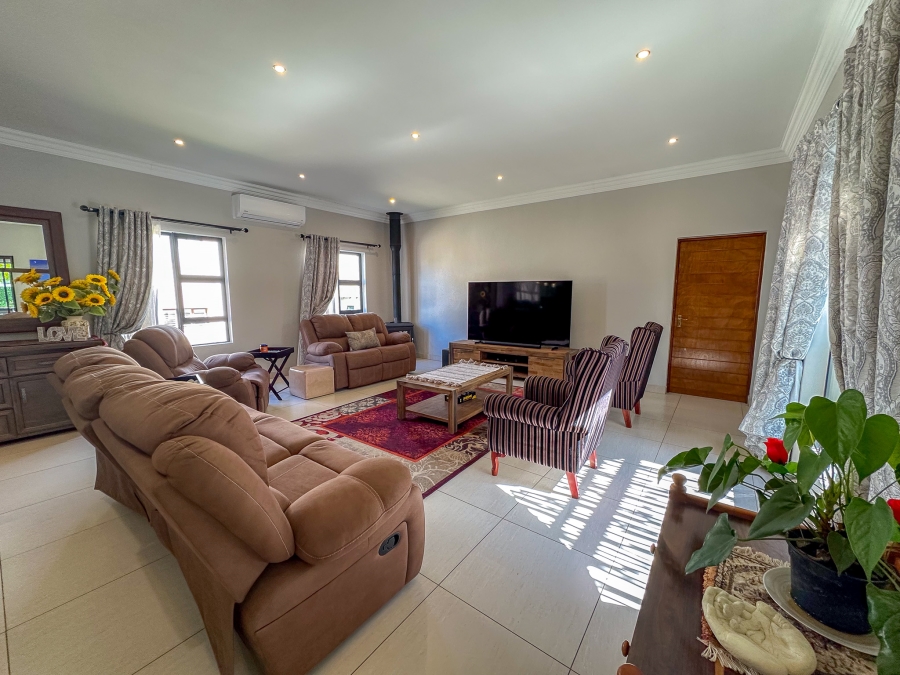 To Let 3 Bedroom Property for Rent in Midstream Hill Gauteng