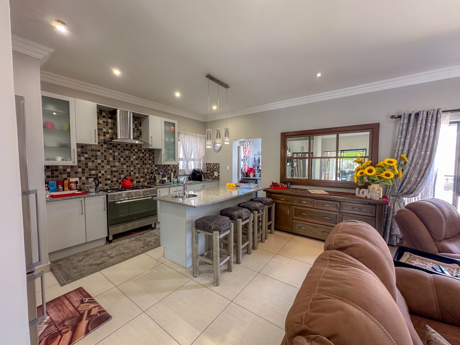 To Let 3 Bedroom Property for Rent in Midstream Hill Gauteng