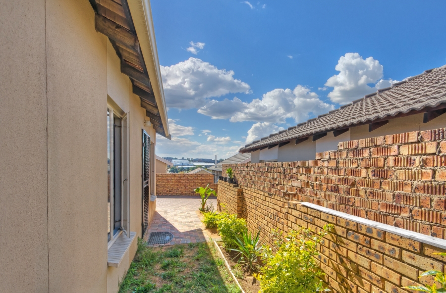 3 Bedroom Property for Sale in Cosmo City Gauteng