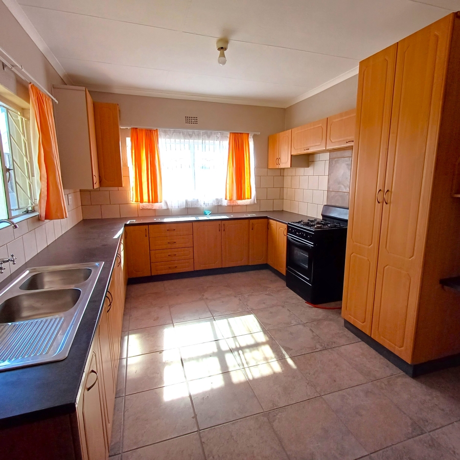 3 Bedroom Property for Sale in Boltonwold Gauteng