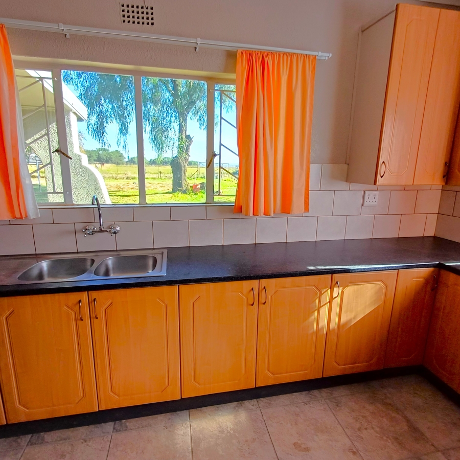 3 Bedroom Property for Sale in Boltonwold Gauteng