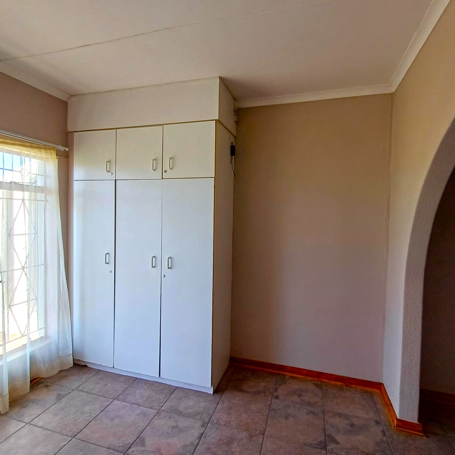 3 Bedroom Property for Sale in Boltonwold Gauteng