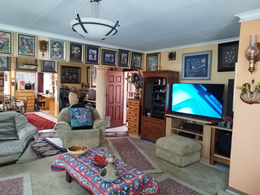 3 Bedroom Property for Sale in Van Riebeeck Park Gauteng