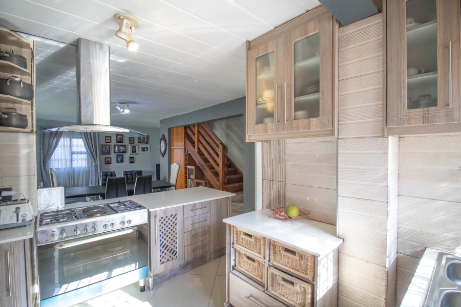 4 Bedroom Property for Sale in Halfway Gardens Gauteng
