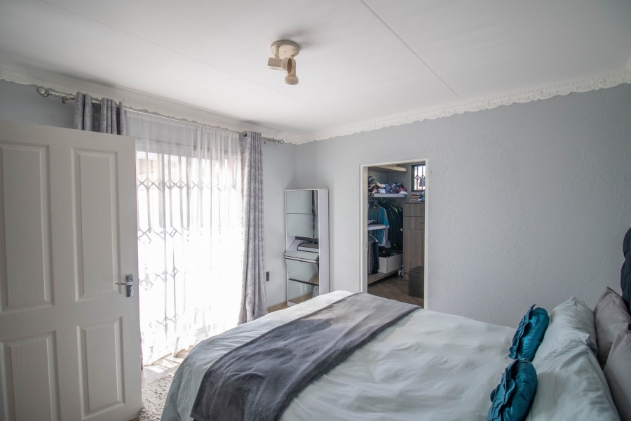 4 Bedroom Property for Sale in Halfway Gardens Gauteng