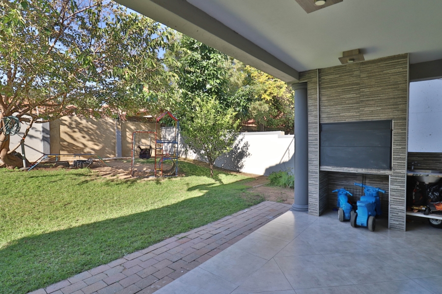 4 Bedroom Property for Sale in Halfway Gardens Gauteng