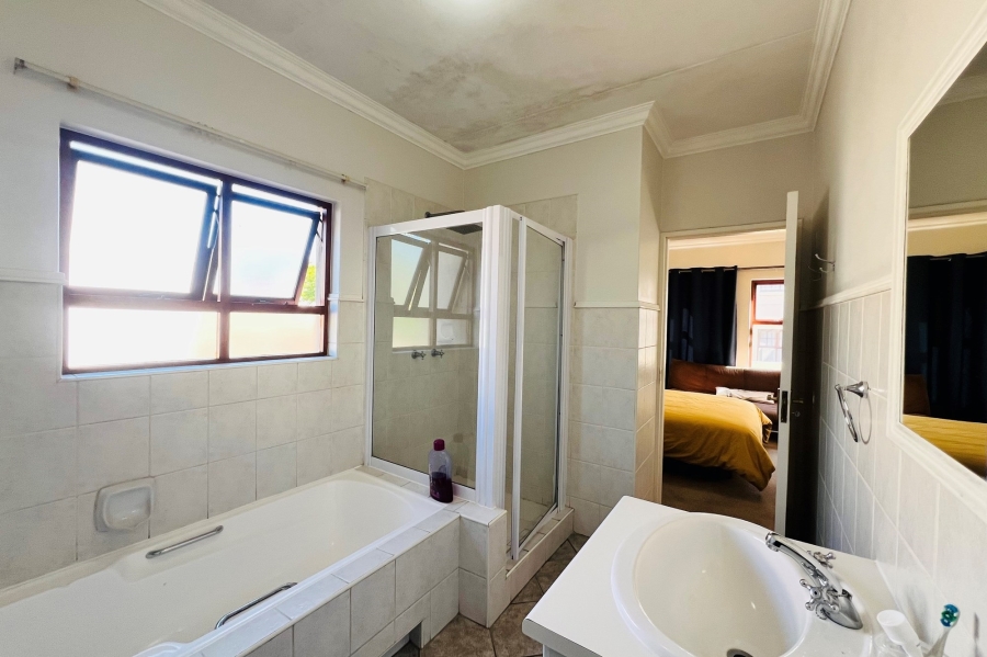 To Let 3 Bedroom Property for Rent in Bryanston Gauteng