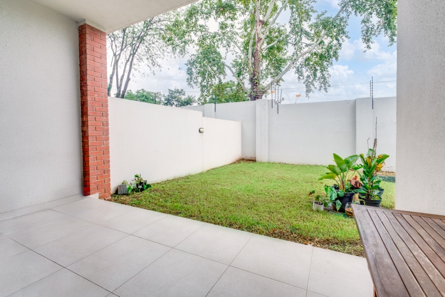 To Let 2 Bedroom Property for Rent in Bryanston Gauteng