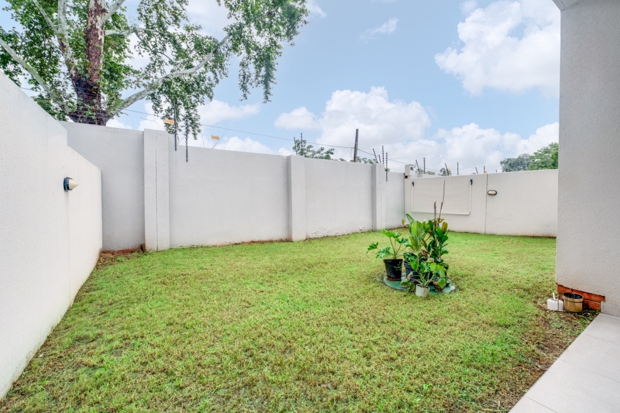 To Let 2 Bedroom Property for Rent in Bryanston Gauteng