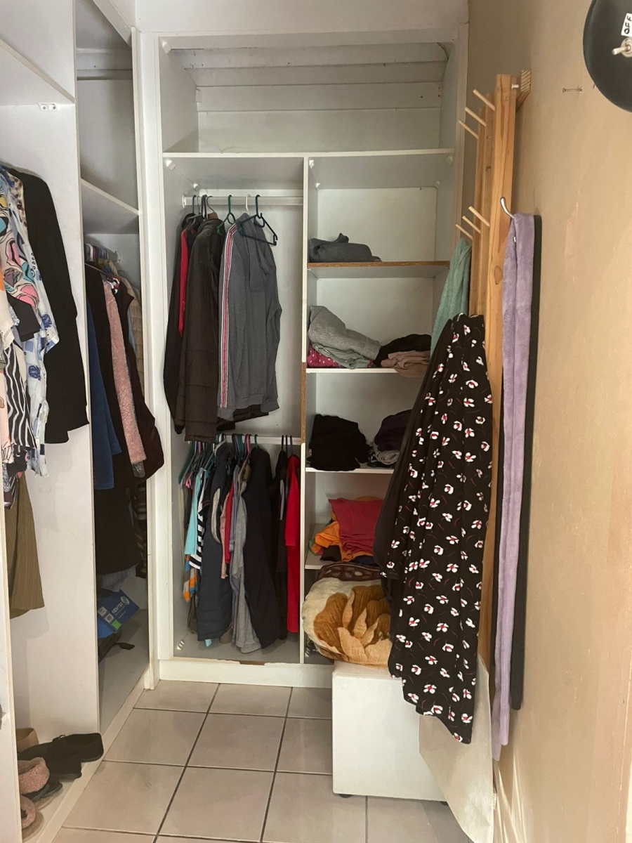 4 Bedroom Property for Sale in Witpoortjie Gauteng