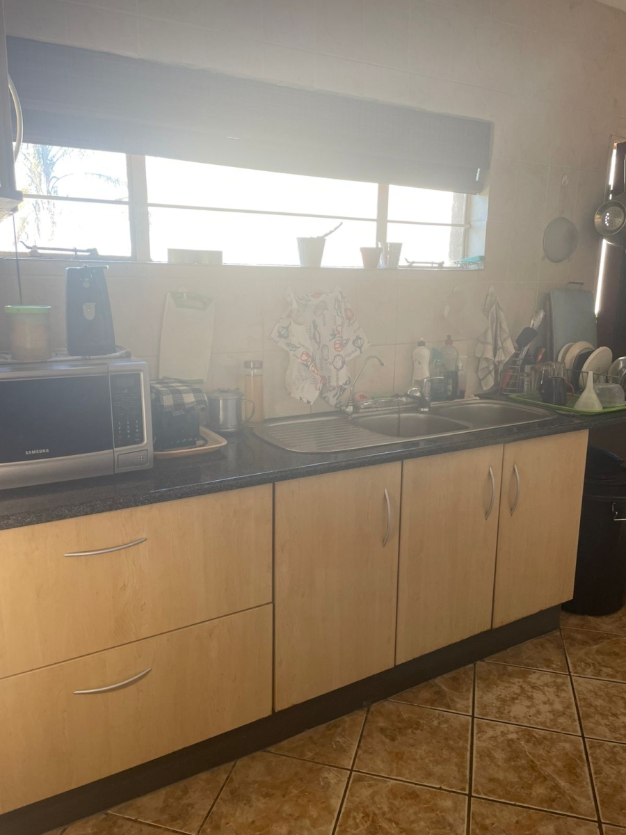 4 Bedroom Property for Sale in Witpoortjie Gauteng