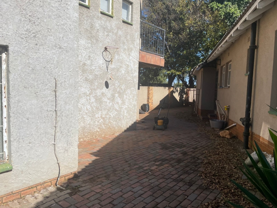 4 Bedroom Property for Sale in Witpoortjie Gauteng