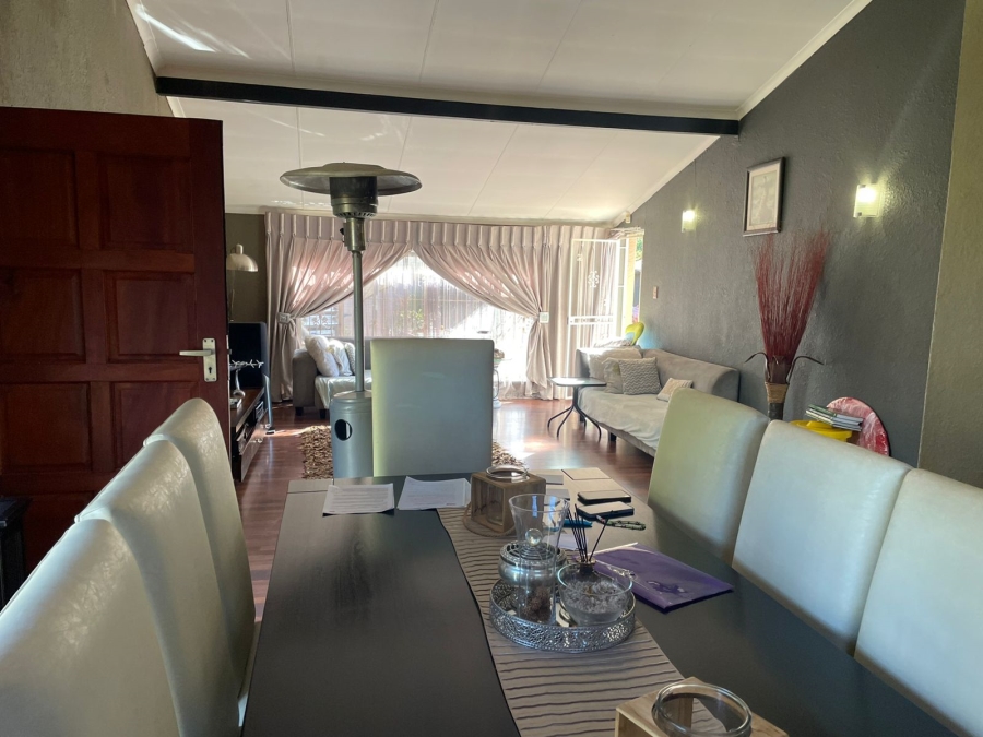 3 Bedroom Property for Sale in Witpoortjie Gauteng