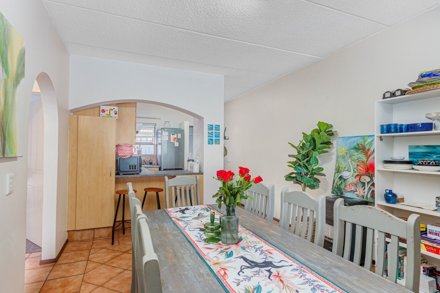 To Let 2 Bedroom Property for Rent in Sandown Gauteng