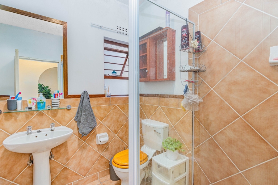 To Let 2 Bedroom Property for Rent in Sandown Gauteng