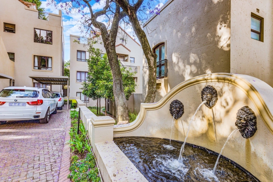 To Let 2 Bedroom Property for Rent in Sandown Gauteng