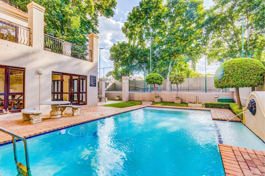 To Let 2 Bedroom Property for Rent in Sandown Gauteng