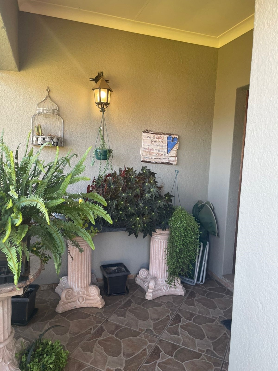 3 Bedroom Property for Sale in Witpoortjie Gauteng