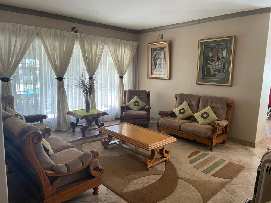 3 Bedroom Property for Sale in Witpoortjie Gauteng