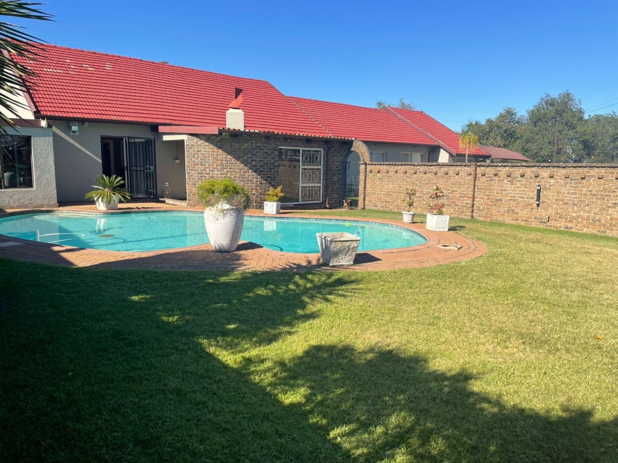 3 Bedroom Property for Sale in Witpoortjie Gauteng