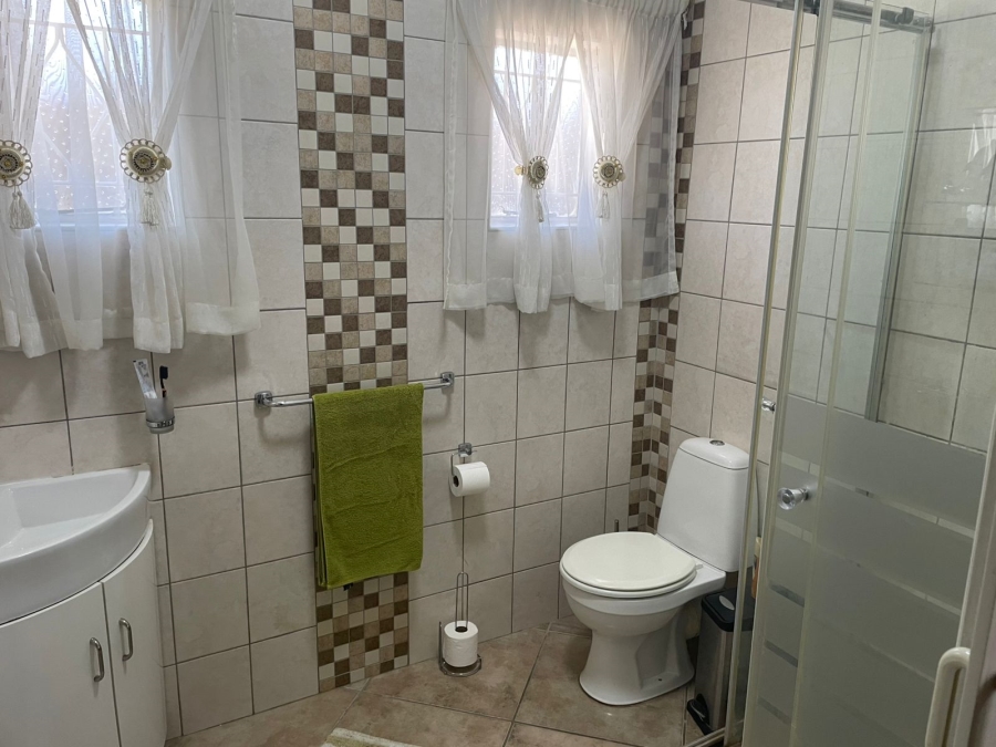 3 Bedroom Property for Sale in Witpoortjie Gauteng